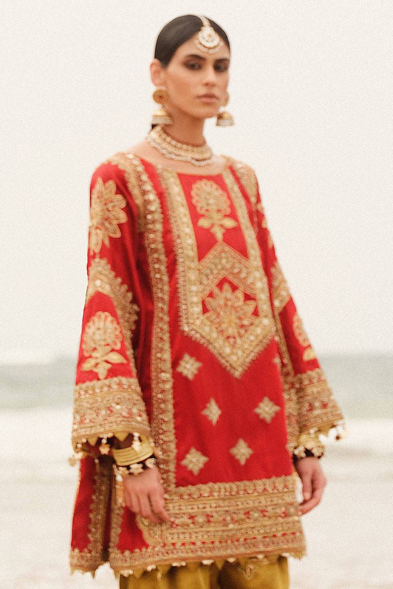 MNR | Gehraiyaan Shaadi Collection | Atlas - Pakistani Designer Dress - by MNR | Type: Bridal - 100% Original at Saira Sultan