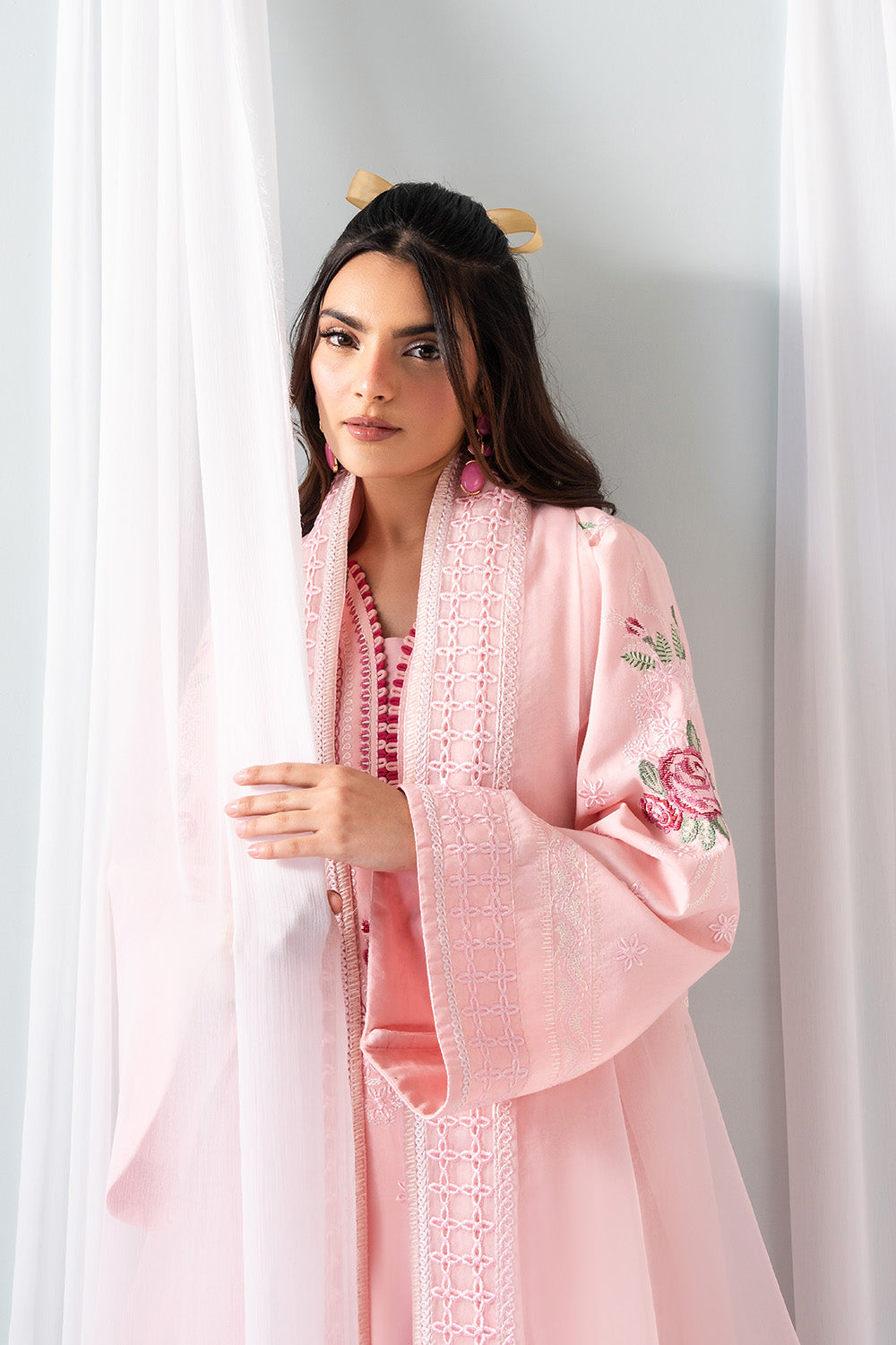 Maryum N Maria | Zuhur 25 | ZARI L Light Pink Lawn