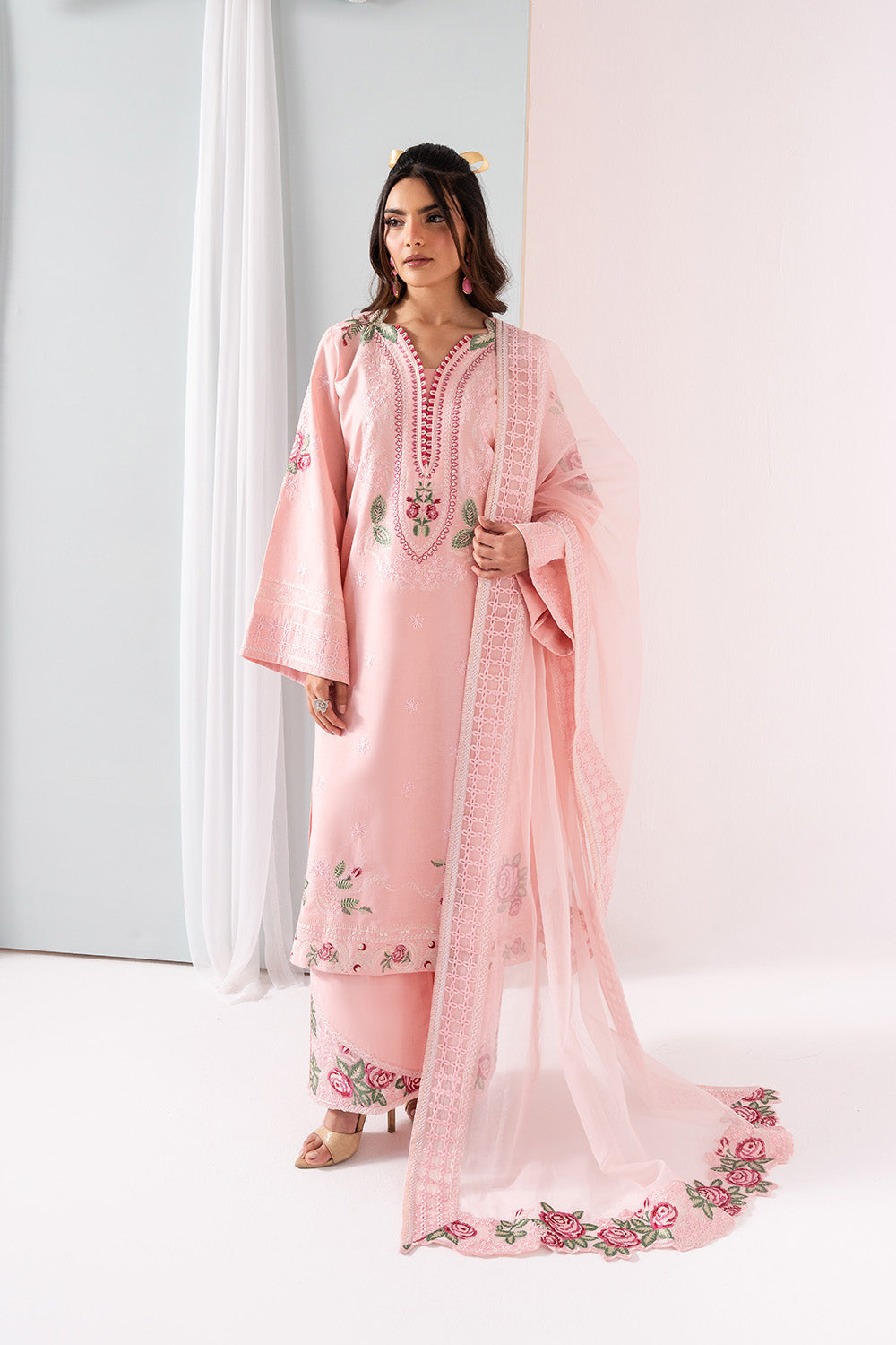Maryum N Maria | Zuhur 25 | ZARI XS Light Pink Lawn