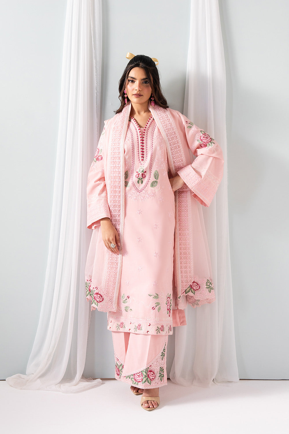 Maryum N Maria | Zuhur 25 | ZARI XS Light Pink Lawn