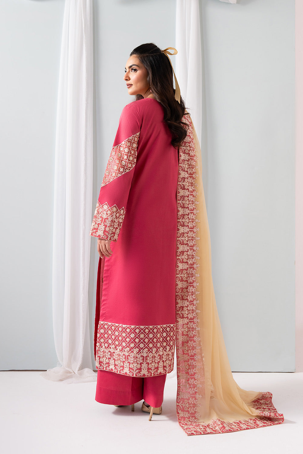 Maryum N Maria | Zuhur 25 | KEFI XS Candy Pink Lawn