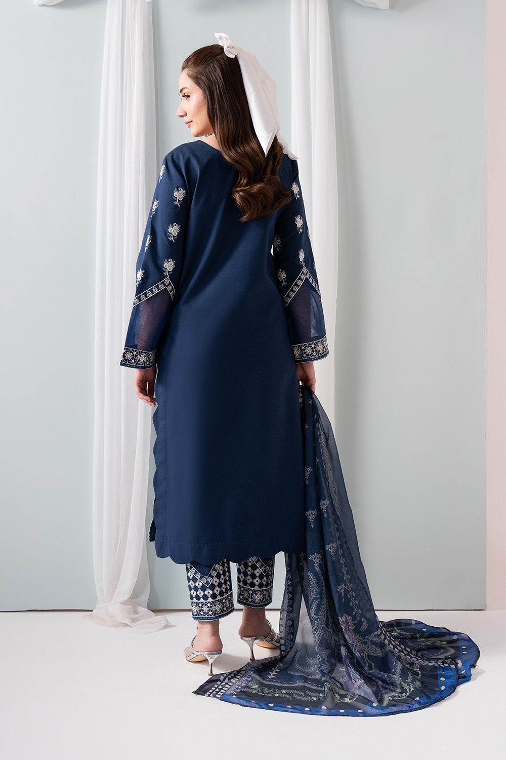 Maryum N Maria | Zuhur 25 | ZAHARI XS Navy Blue Lawn