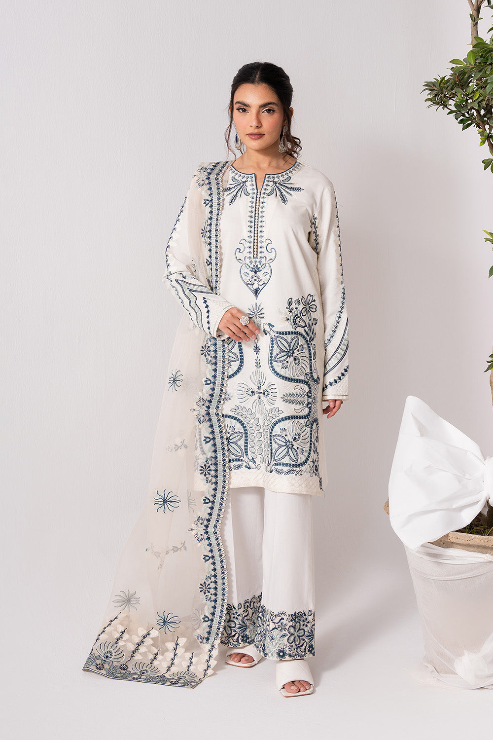 Maryum N Maria | Zuhur 25 | AUBREY XS White Lawn