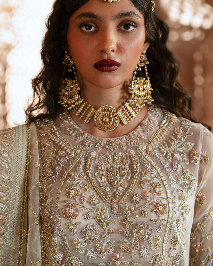 Zevk | Mughal Raniya | Ruhaani Begum L Off White Organza