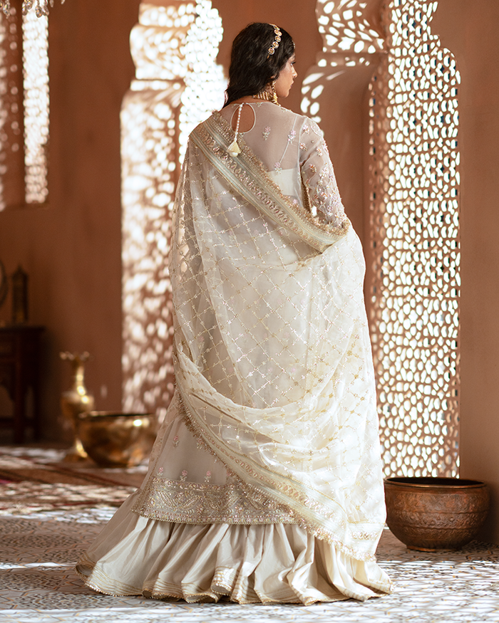 Zevk | Mughal Raniya | Ruhaani Begum XS Off White Organza