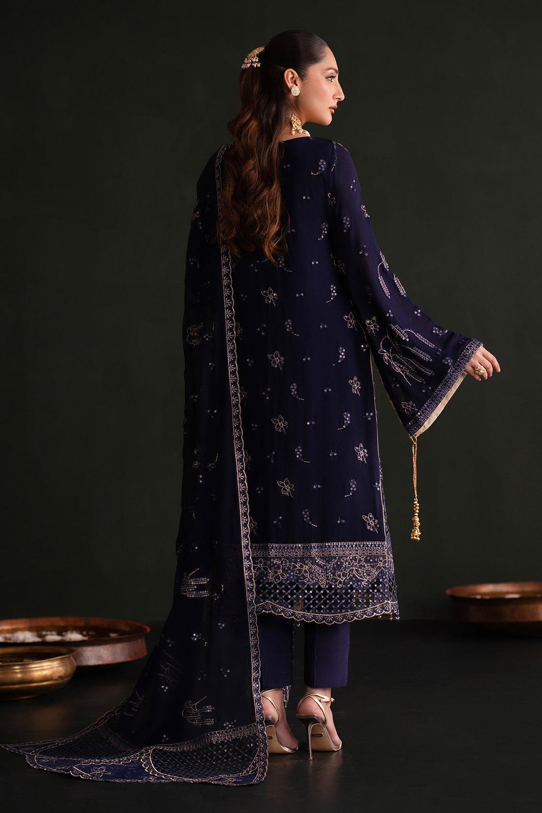 Emaan Adeel | Nooresha Formals 25 | Zarifa XS Navy Chiffon