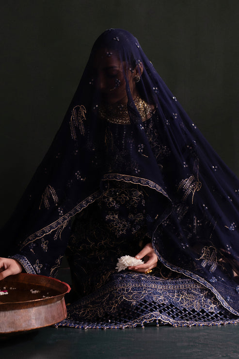Emaan Adeel | Nooresha Formals 25 | Zarifa XL Navy Chiffon