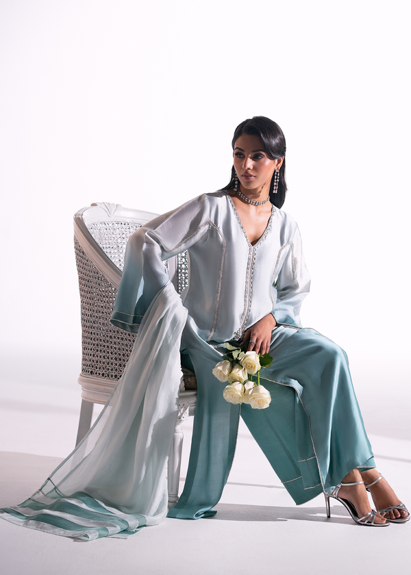 Mehak Yaqoob | Enchante The Luxe Edit | Crystal M Silver Pure Sheesha Silk