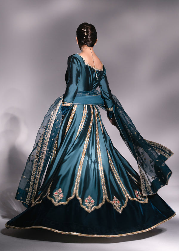 Mehak Yaqoob | Enchante The Luxe Edit | Zircone XL Zinc Pure Sheesha Silk