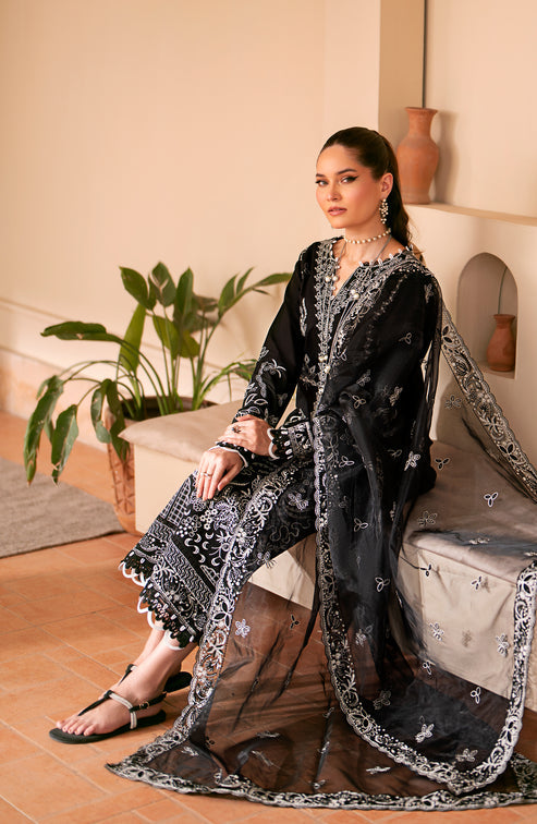 Emaan Adeel | Navaeh Luxury Pret | MIRA - Pakistani Designer Dress - by Emaan Adeel | Type: Luxury - 100% Original at Saira Sultan