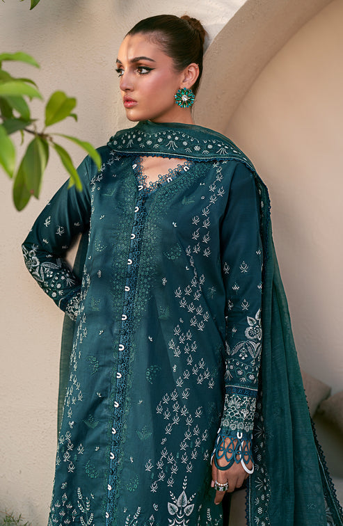 Emaan Adeel | Navaeh Luxury Pret | EDEN - Pakistani Designer Dress - by Emaan Adeel | Type: Luxury - 100% Original at Saira Sultan