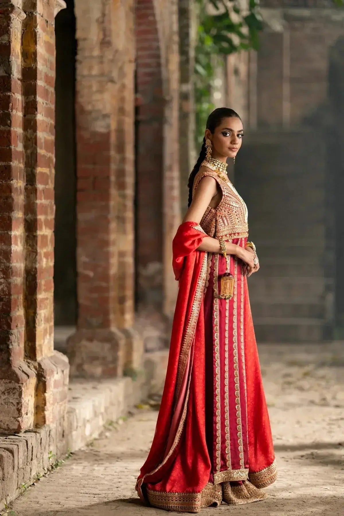 Erum Khan | Mannat Formals | Sohni - Pakistani Designer Dress - by Erum Khan | Type: Formal - 100% Original at Saira Sultan