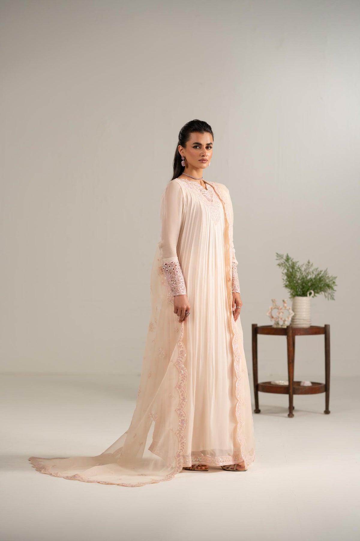 Akbar Aslam | Formal Pret | Nazneen