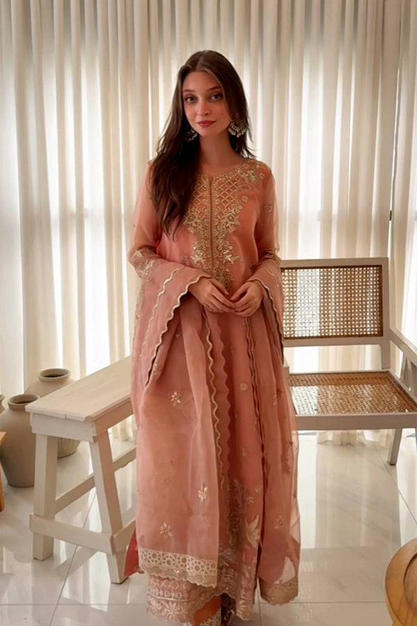 Maryum N Maria | Farisha Formals| DAPHNE - MW40094 - Pakistani Designer Dress - by Maryum N Maria - Type : Ladies Clothes - 100% Original at Saira Sultan