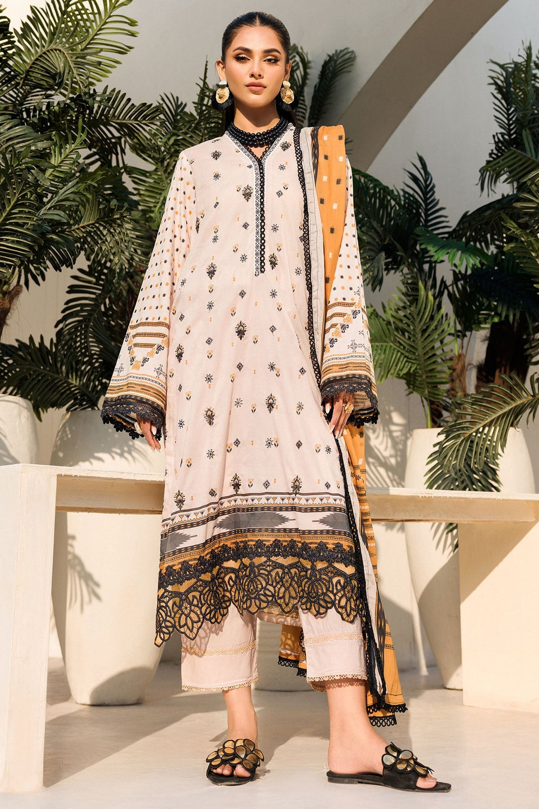 Motifz | Umang Lawn | 4632-PURVAI XS Off White Lawn