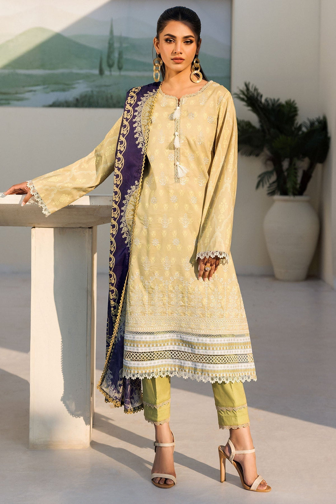 Motifz | Umang Lawn | 4635-PASBAAN XS Lime Yellow Lawn