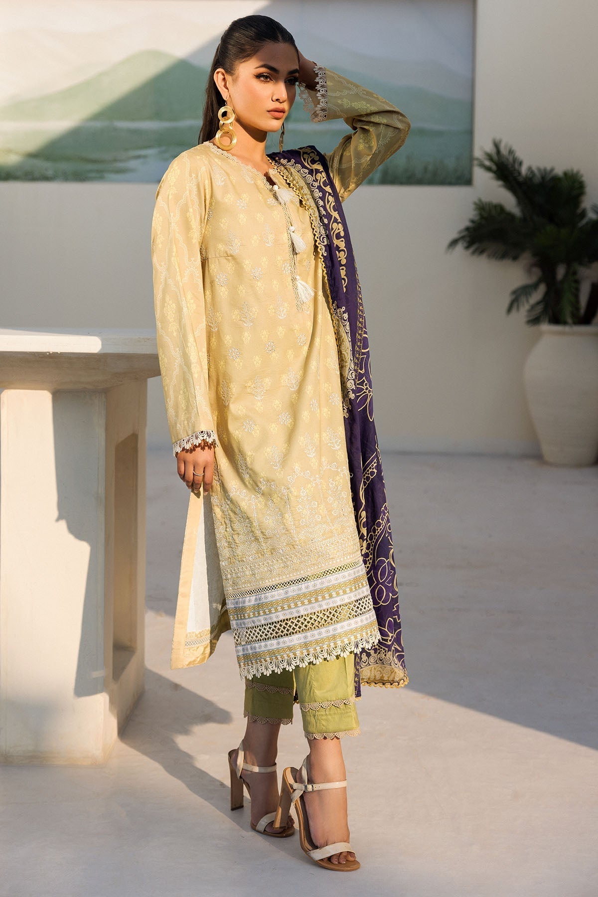 Motifz | Umang Lawn | 4635-PASBAAN M Lime Yellow Lawn