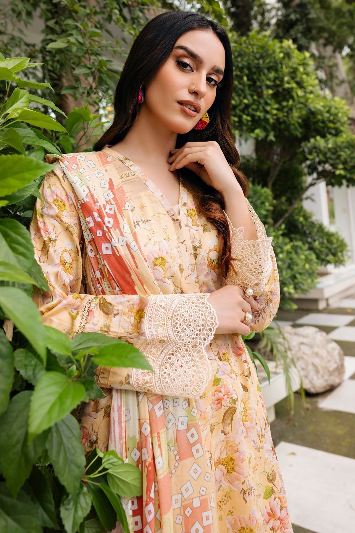 Motifz | Umang Lawn | 4890-UMAIMA M Pale Yellow Lawn