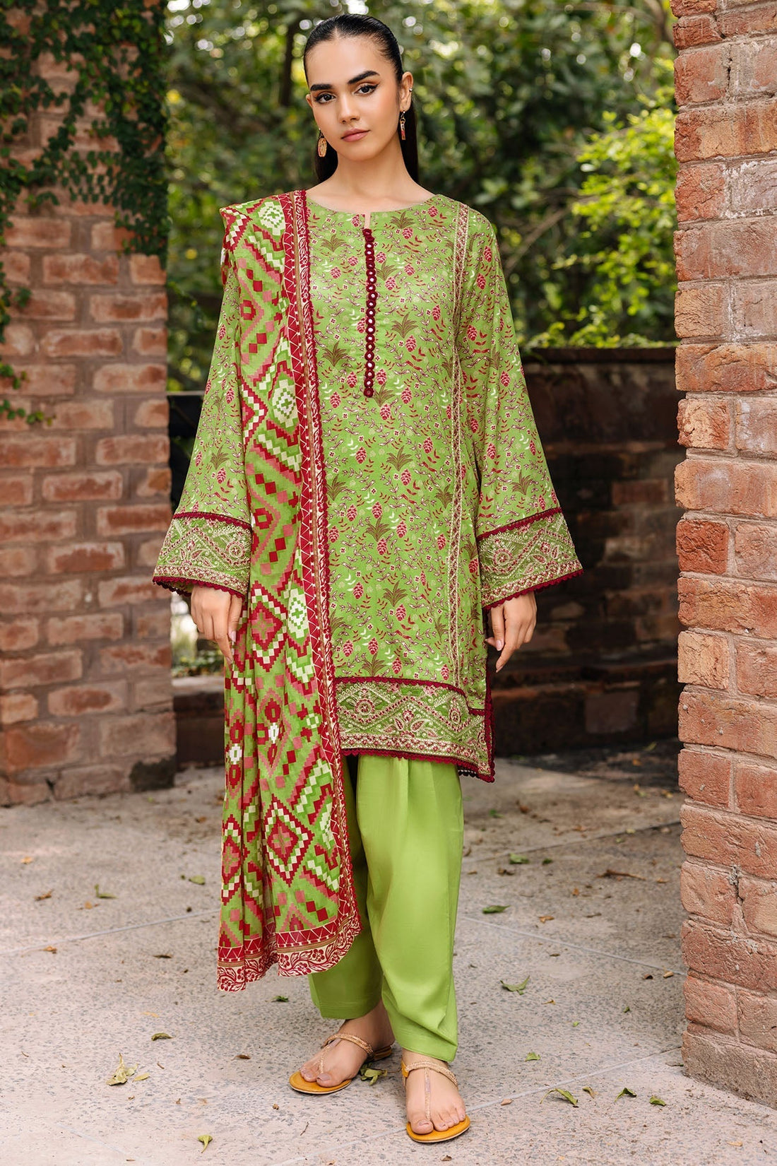 Motifz | Umang Lawn | 4894-HIBA XS Olive Green Lawn