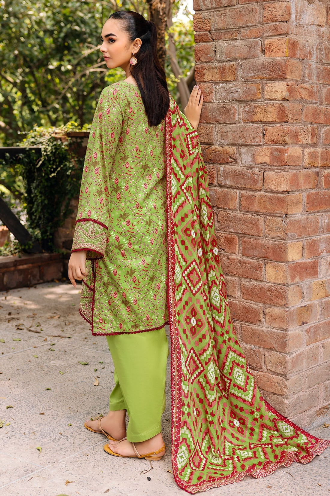 Motifz | Umang Lawn | 4894-HIBA XS Olive Green Lawn