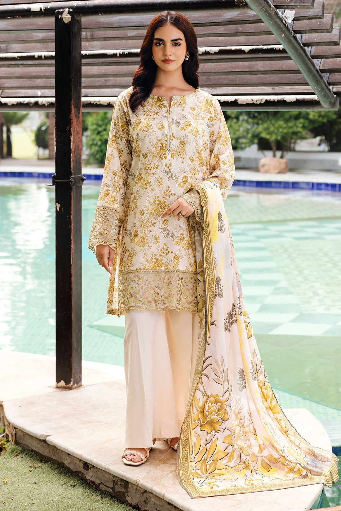 Motifz | Umang Lawn | 4898-SOFIA XS Off White Lawn