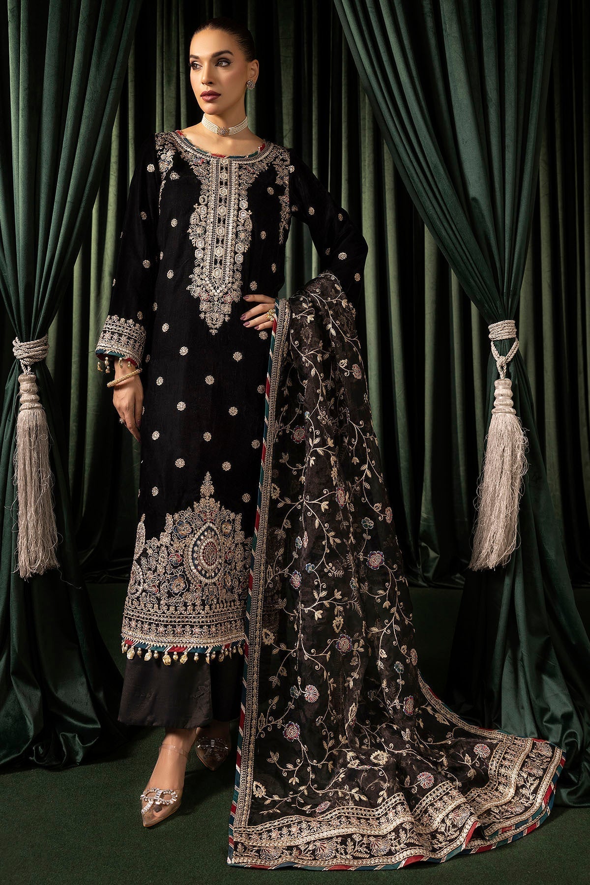 Motifz | Velvet Formals | 5098-FARZEEN XL Black Velvet