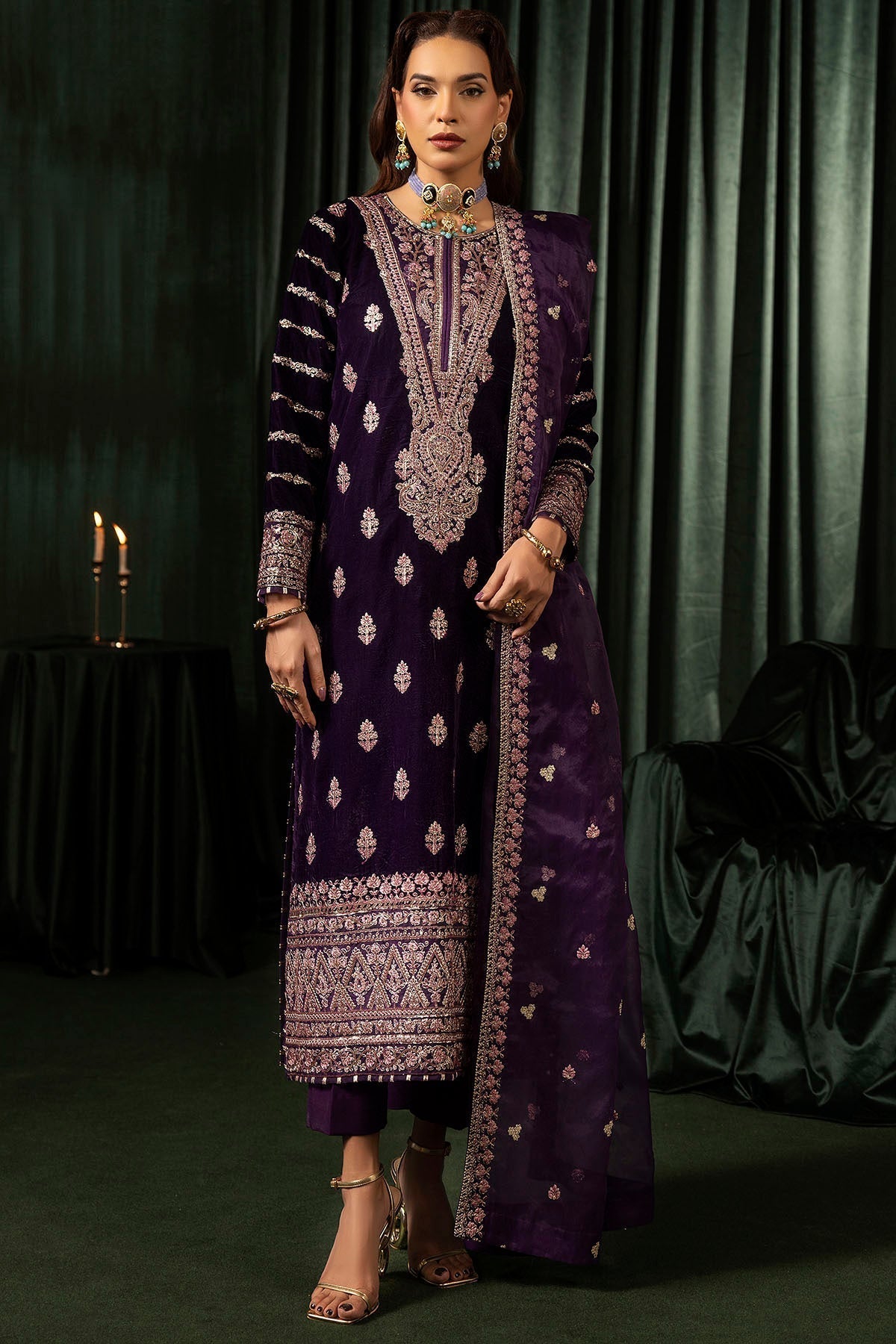 Motifz | Velvet Formals | 5100-IRHA XS Deep Purple Velvet