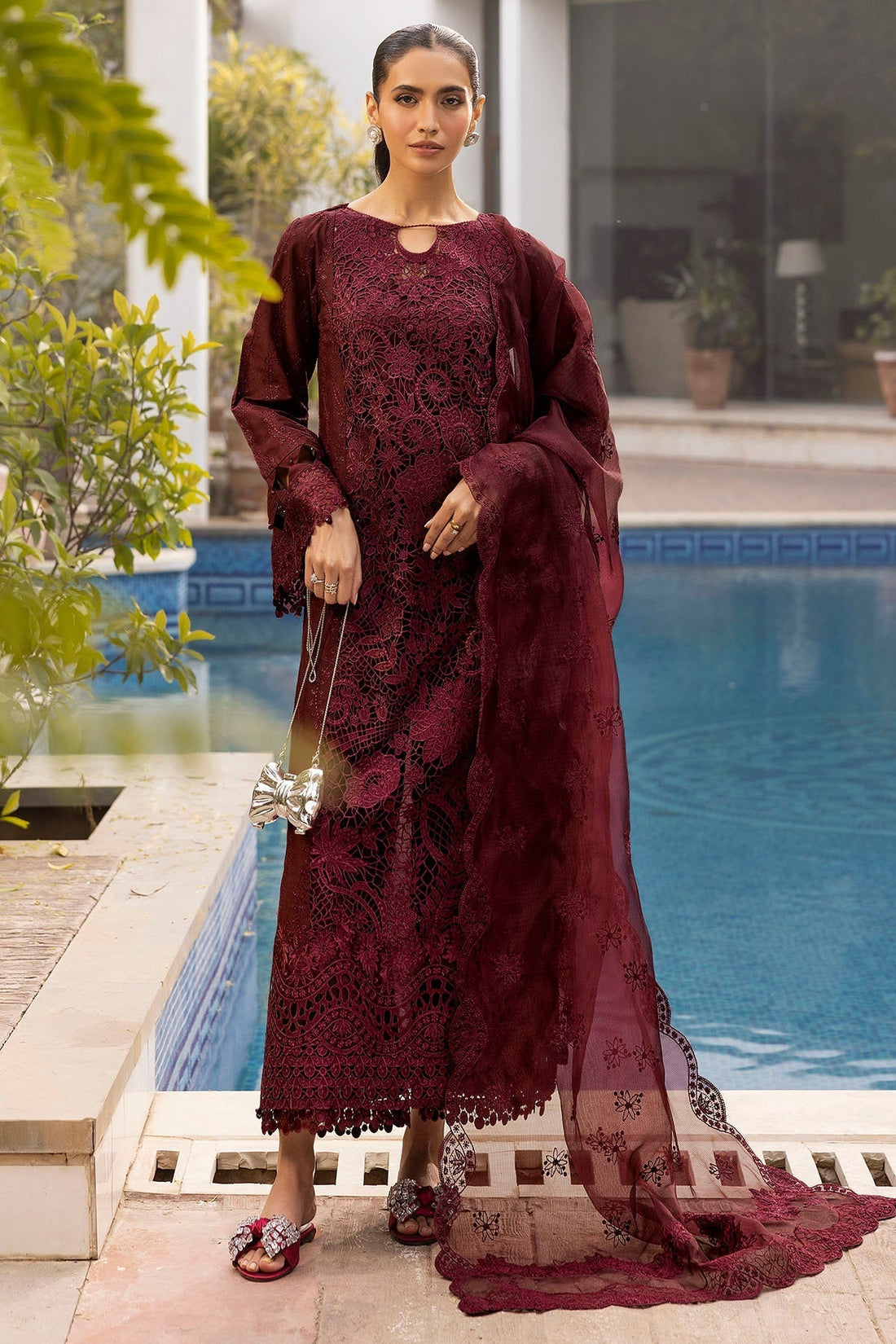 Motifz | Premium Lawn 25 | 5313-SABINE XS Dark Maroon Lawn