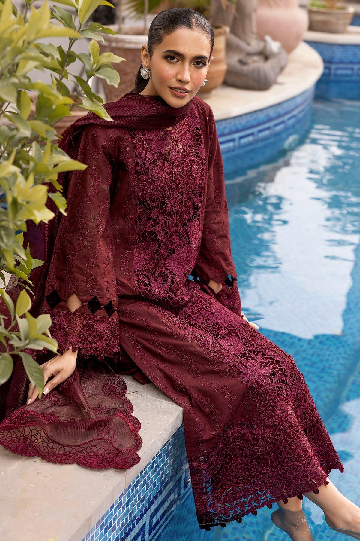 Motifz | Premium Lawn 25 | 5313-SABINE M Dark Maroon Lawn
