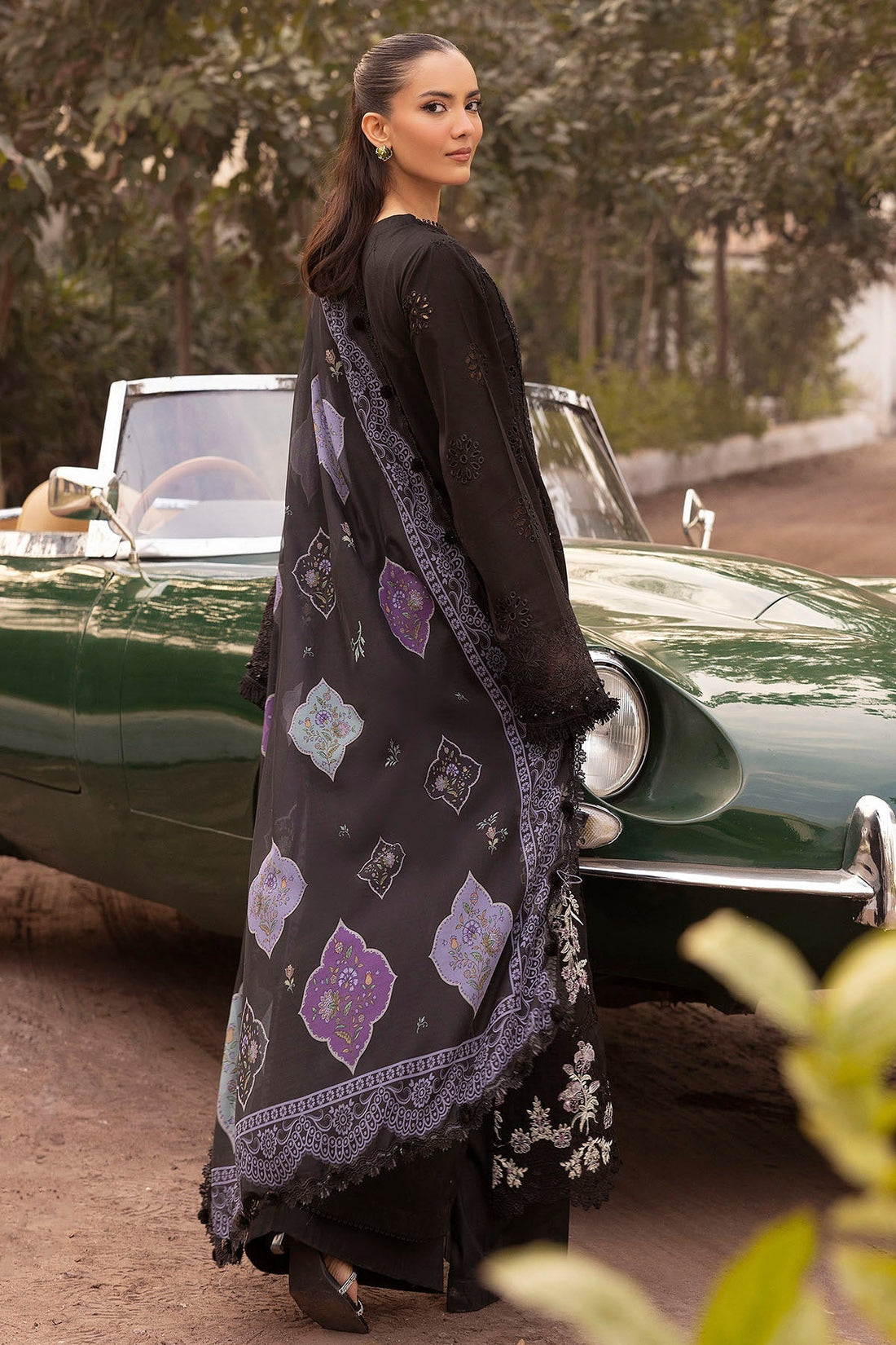Motifz | Premium Lawn 25 | 5320-CORALIE XS Black Lawn