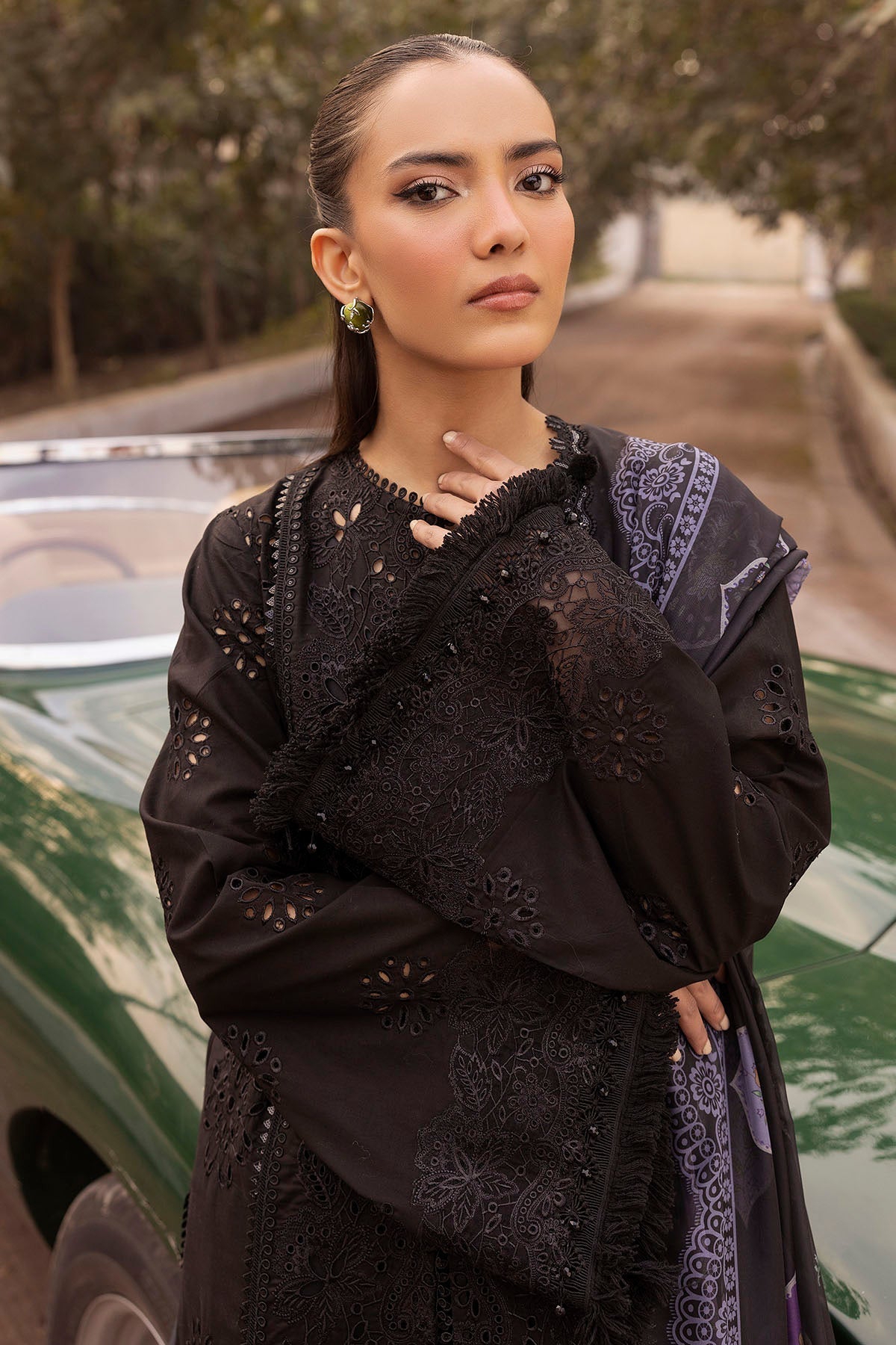 Motifz | Premium Lawn 25 | 5320-CORALIE L Black Lawn