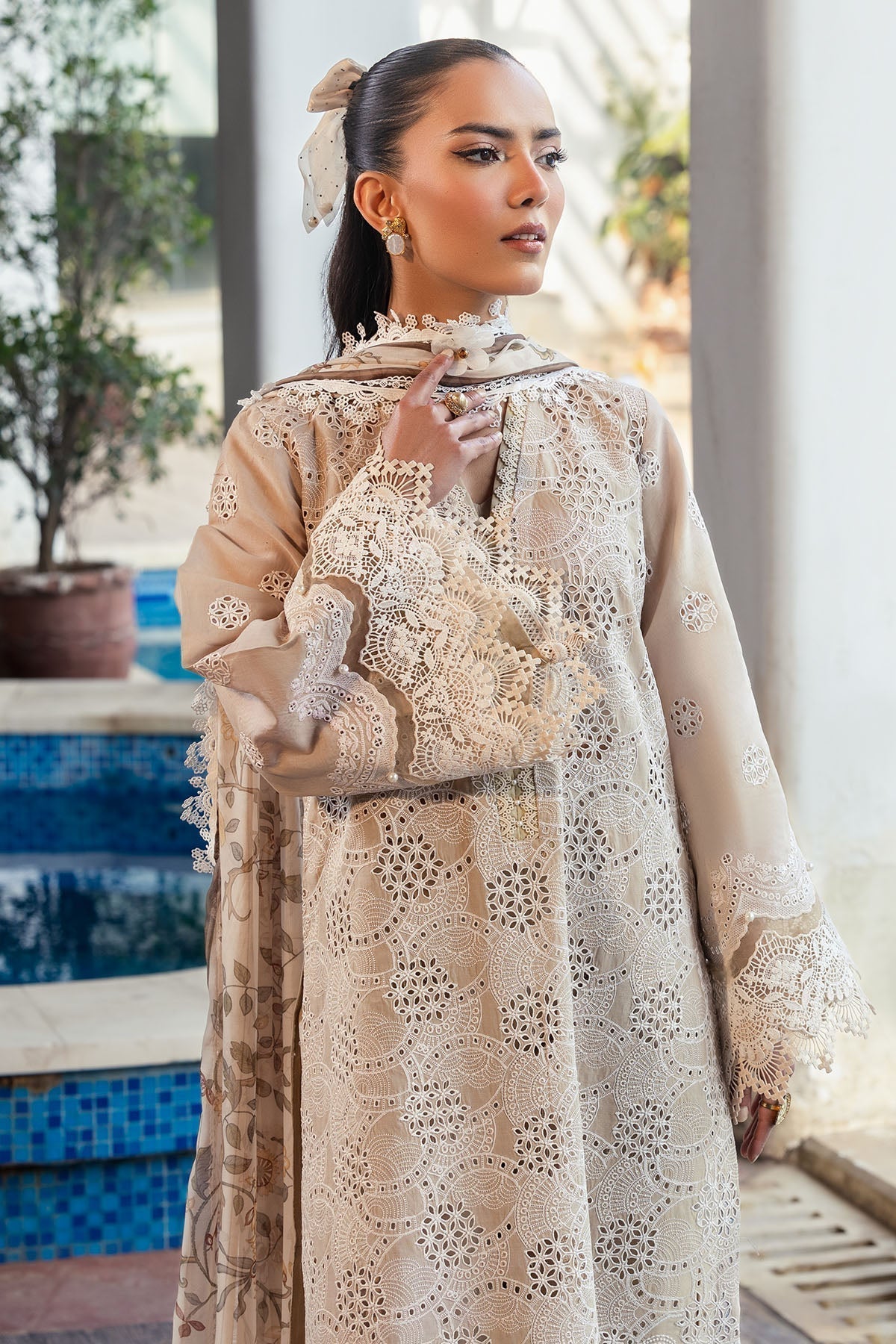 Motifz | Premium Lawn 25 | 5322-DIANE XL Ivory Lawn