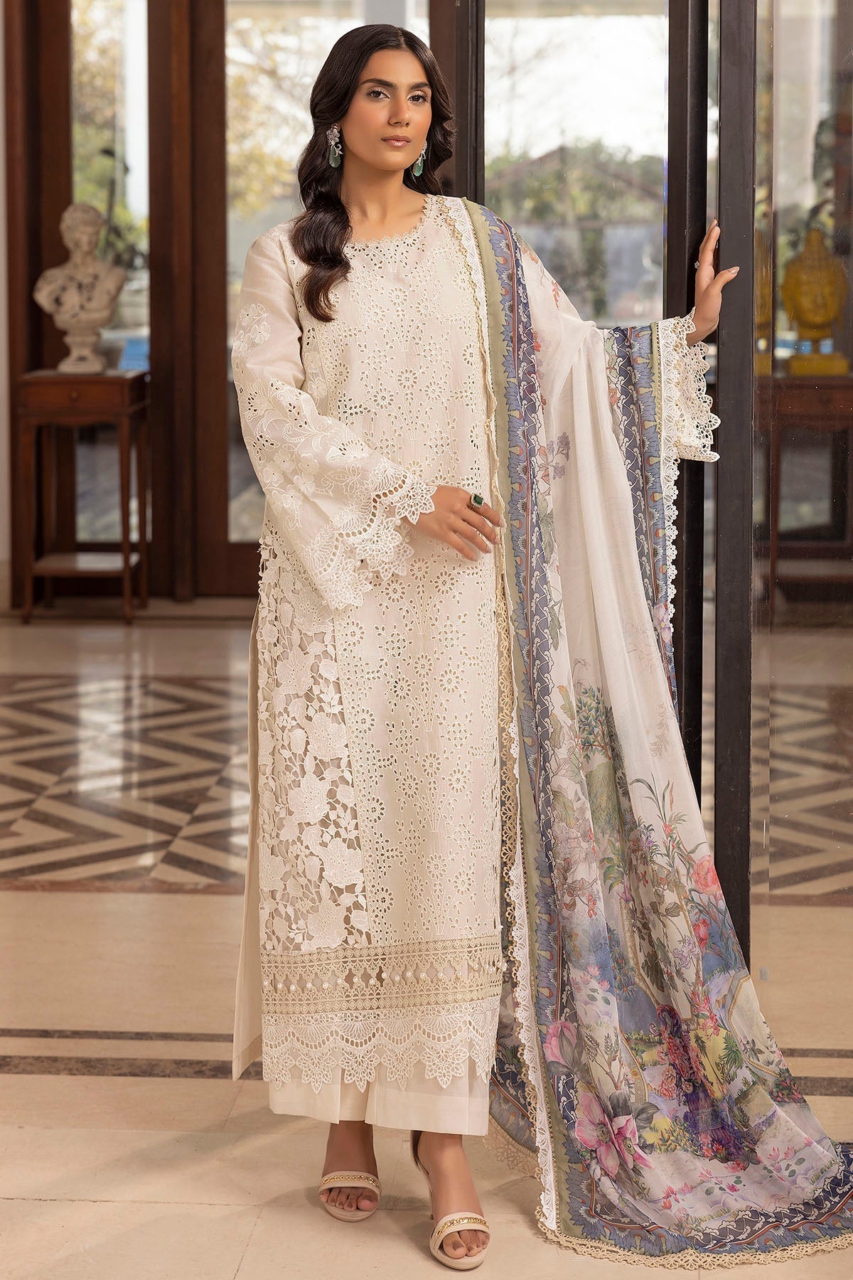 Motifz | Premium Lawn 25 | 5324-SIDONIE L Off White Lawn