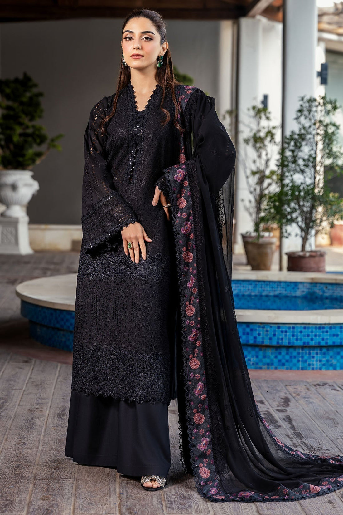 Motifz | Premium Lawn 25 | 5326-COURTNEY XS Black Lawn