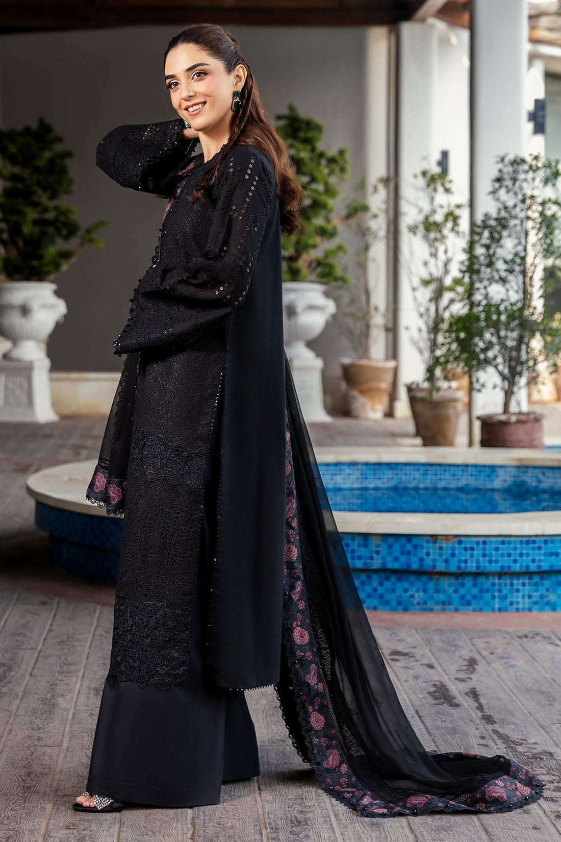 Motifz | Premium Lawn 25 | 5326-COURTNEY XS Black Lawn