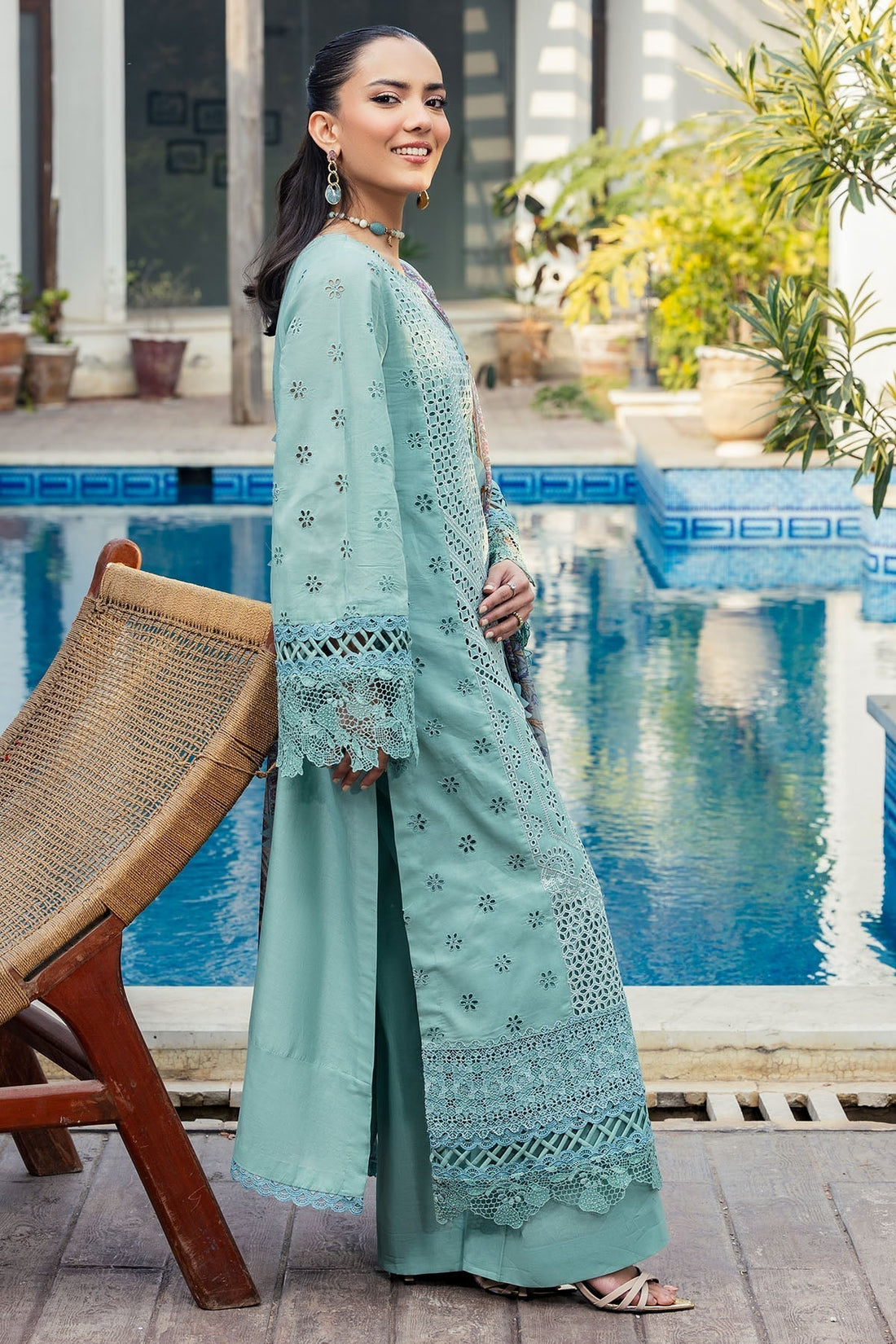 Motifz | Premium Lawn 25 | 5328-ISABEAU XS Ice Blue Lawn