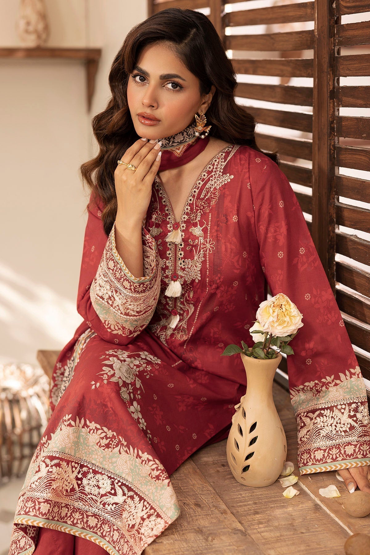 Motifz | Umang Lawn | 5412-EMINE L Red Lawn