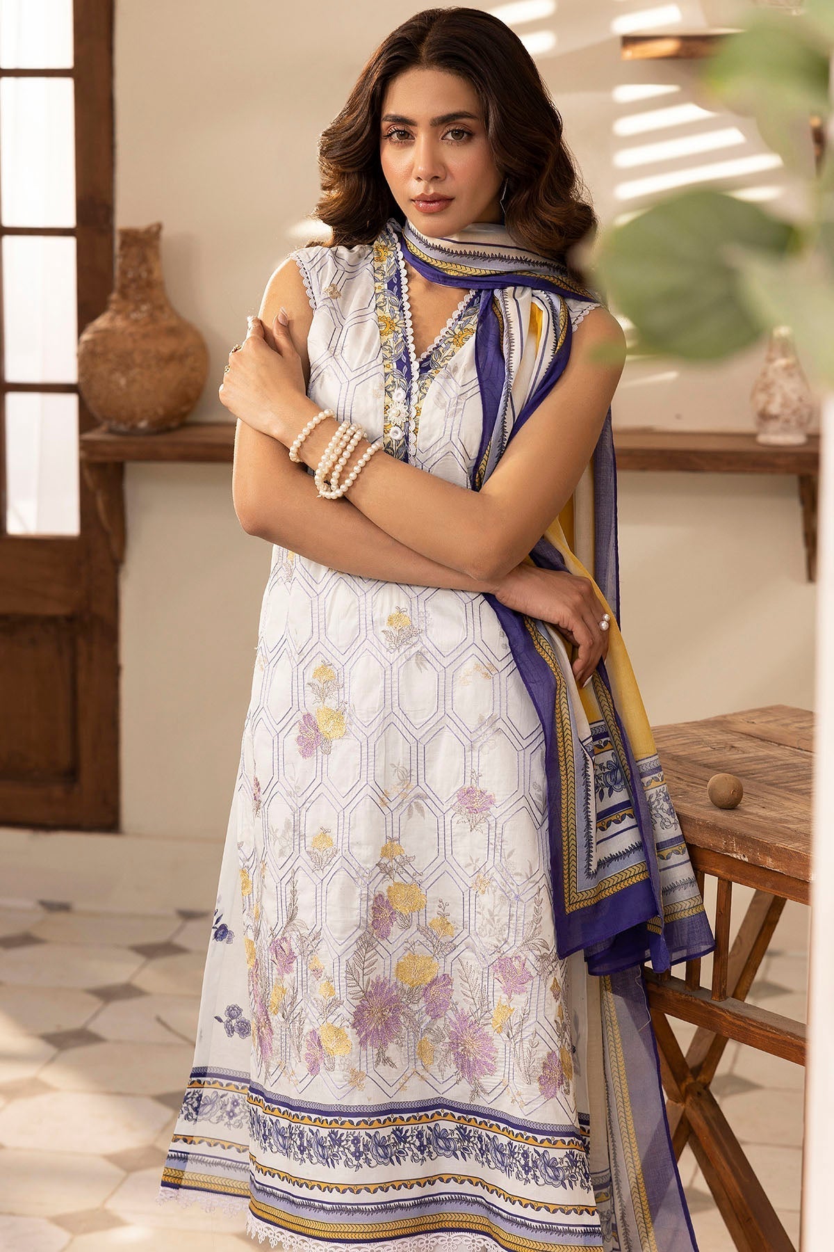 Motifz | Umang Lawn | 5422-MABEL L Off White Lawn