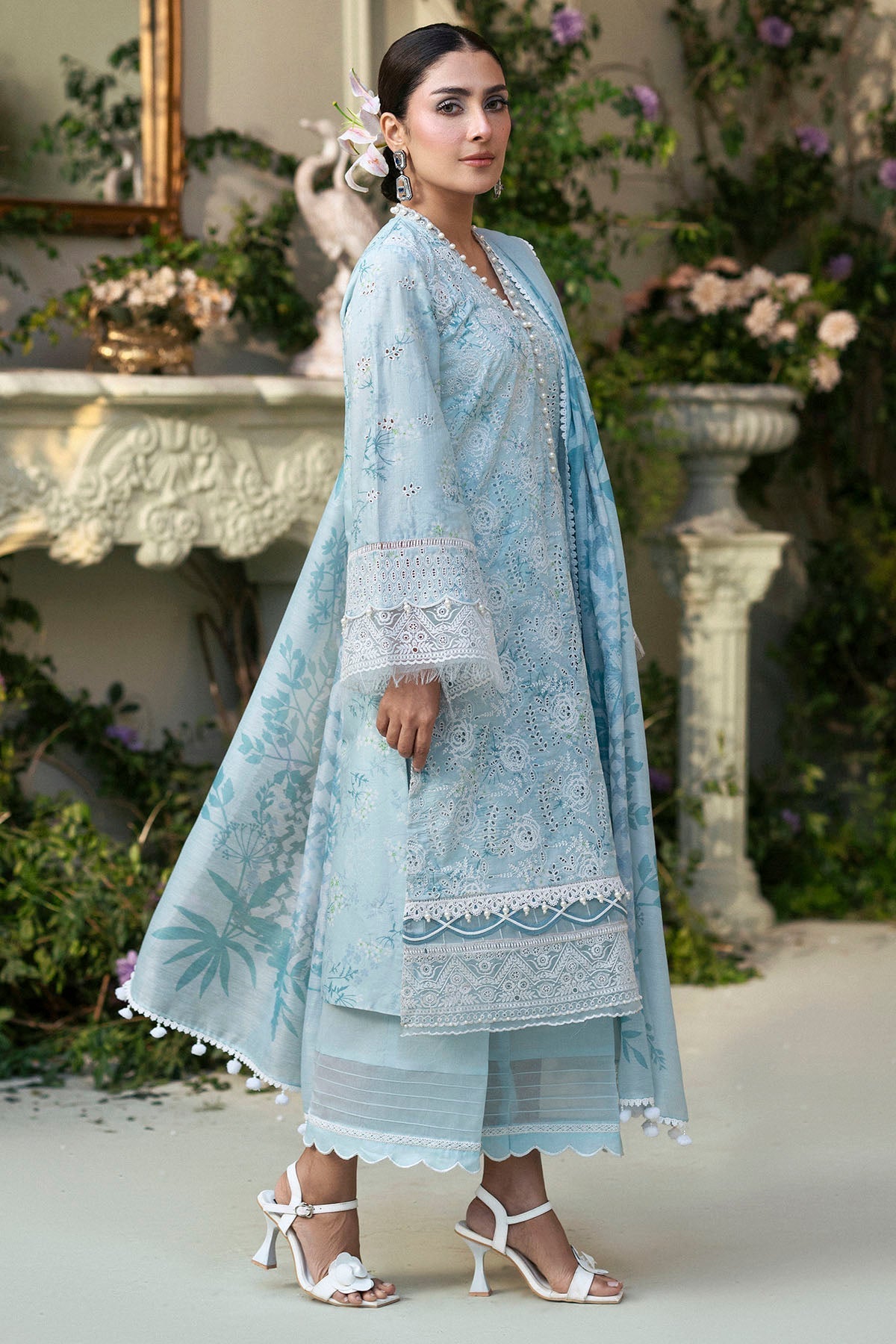 Motifz | Premium Lawn 25 | 5425-LAVENDER L Ice Blue Lawn