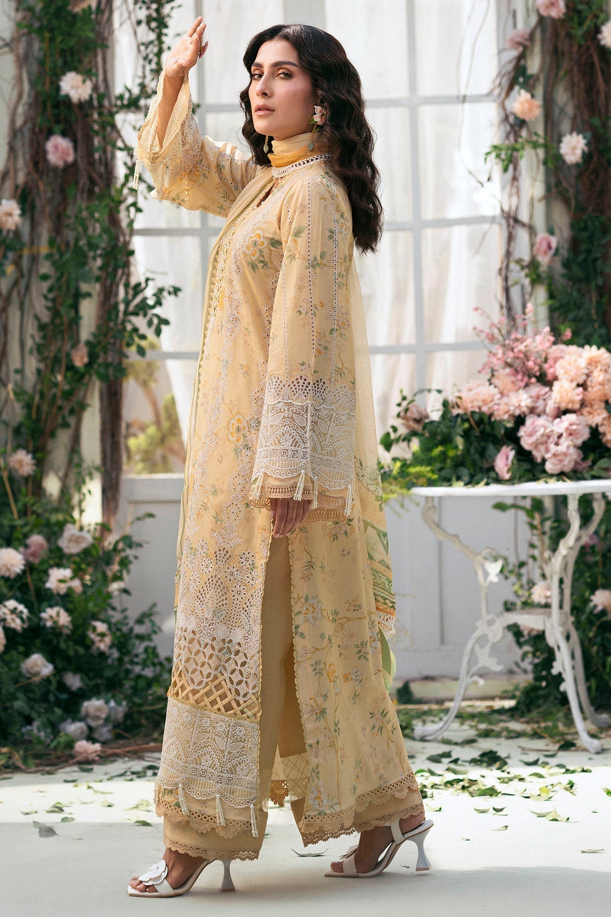 Motifz | Premium Lawn 25 | 5429-ORCHID XL Pale Yellow Lawn
