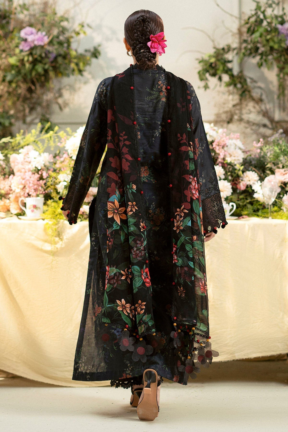 Motifz | Premium Lawn 25 | 5433-JASMINE XS Black Lawn