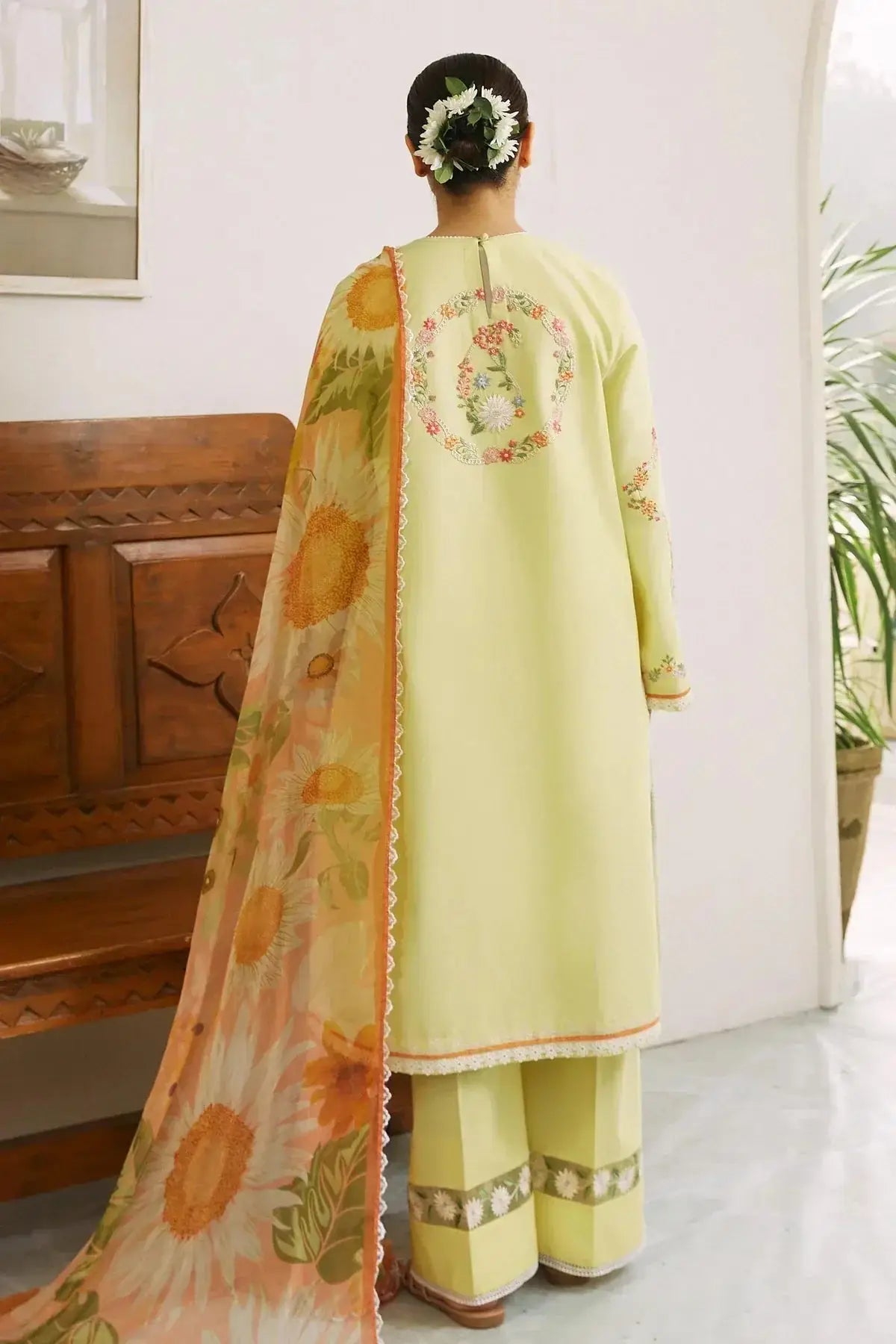 Zara Shahjahan | Coco Lawn 24 | MAHAY-4B - Pakistani Designer Dress - by Zara Shahjahan | Type: Luxury - 100% Original at Saira Sultan