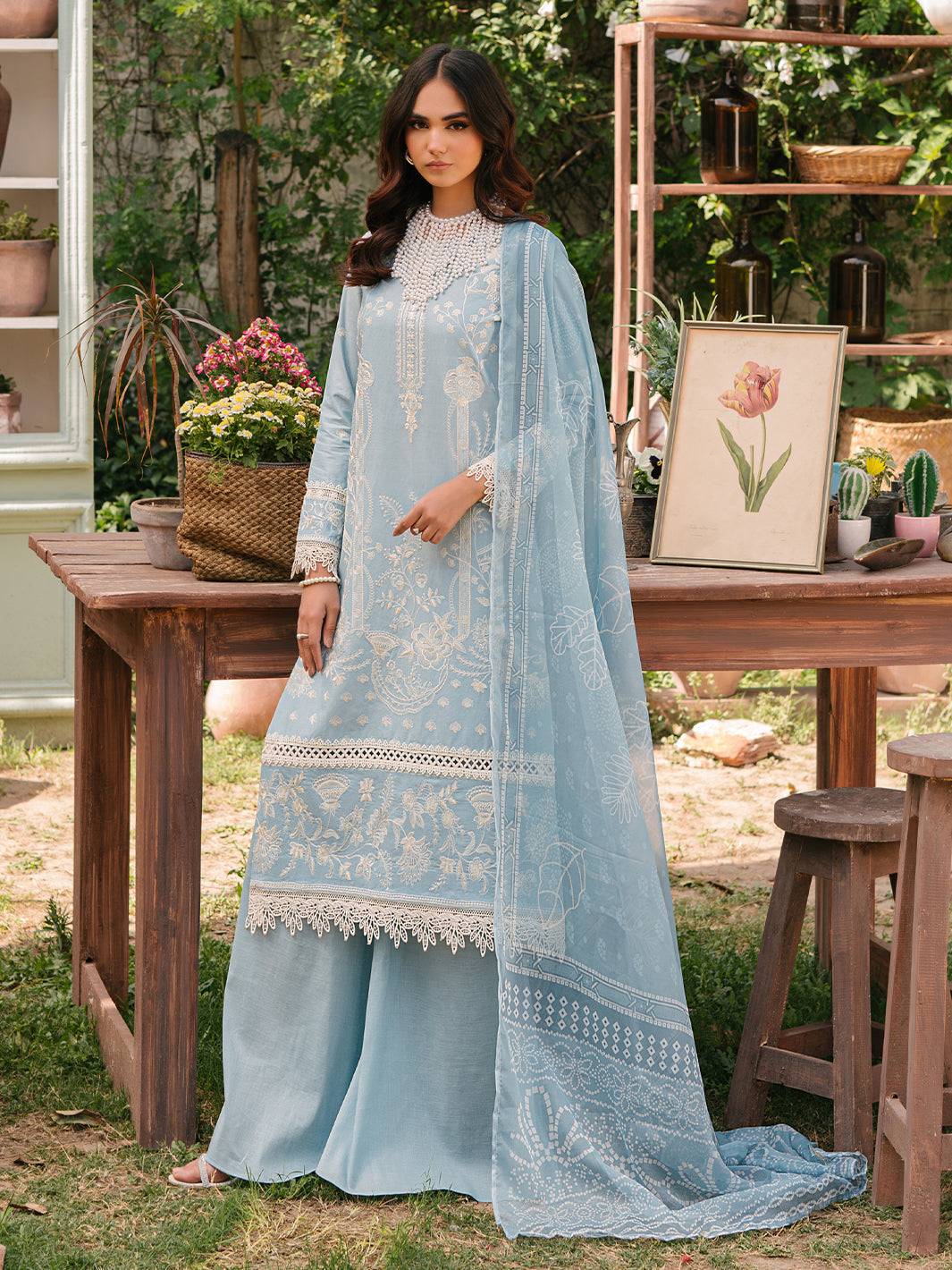 Mahnur | Masakali Luxury Lawn 24 | MK 02 - A - Pakistani Designer Dress - by Mahnur | Type: Luxury - 100% Original at Saira Sultan