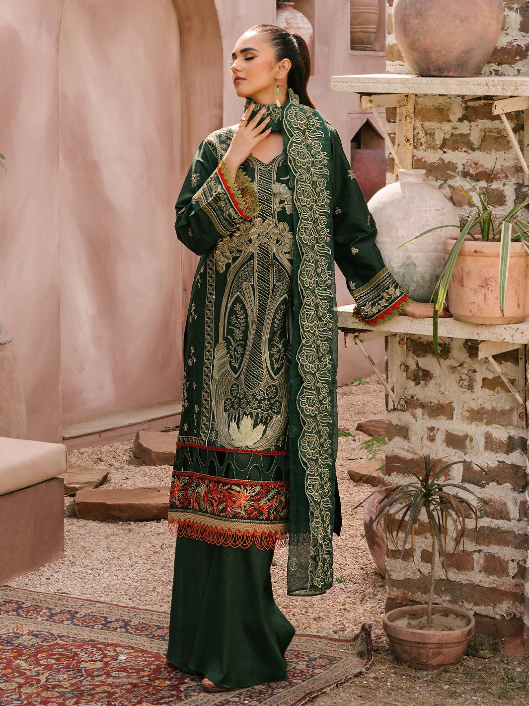 Mahnur | Masakali Luxury Lawn 24 | MK 04 - B - Pakistani Designer Dress - by Mahnur | Type: Luxury - 100% Original at Saira Sultan