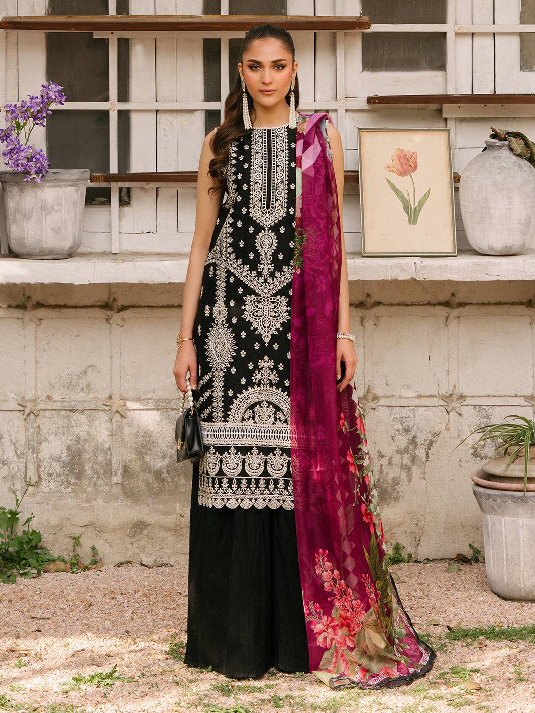 Mahnur | Masakali Luxury Lawn 24 | MK 05 - A - Pakistani Designer Dress - by Mahnur | Type: Luxury - 100% Original at Saira Sultan