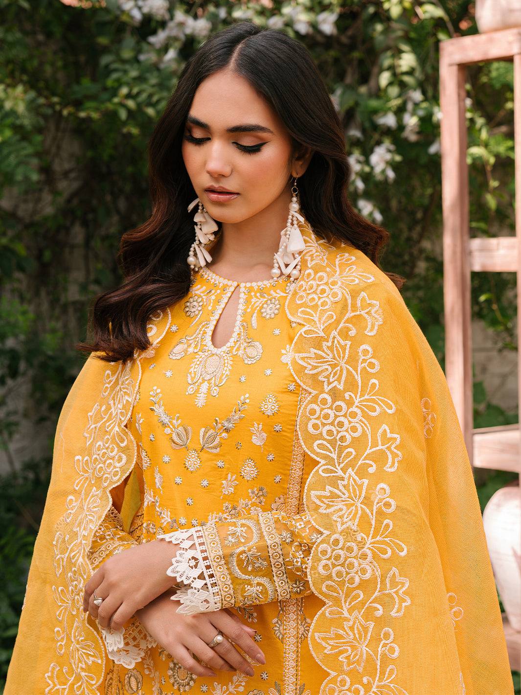 Mahnur | Masakali Luxury Lawn 24 | MK 06 - A - Pakistani Designer Dress - by Mahnur | Type: Luxury - 100% Original at Saira Sultan