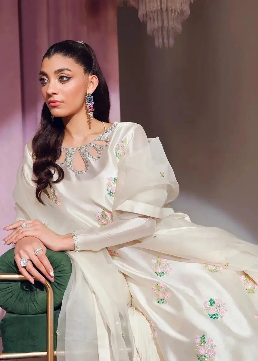 Mahum Asad | Forever and Ever Formals | Goddess - Pakistani Designer Dress - by Mahum Asad | Type: Formal - 100% Original at Saira Sultan