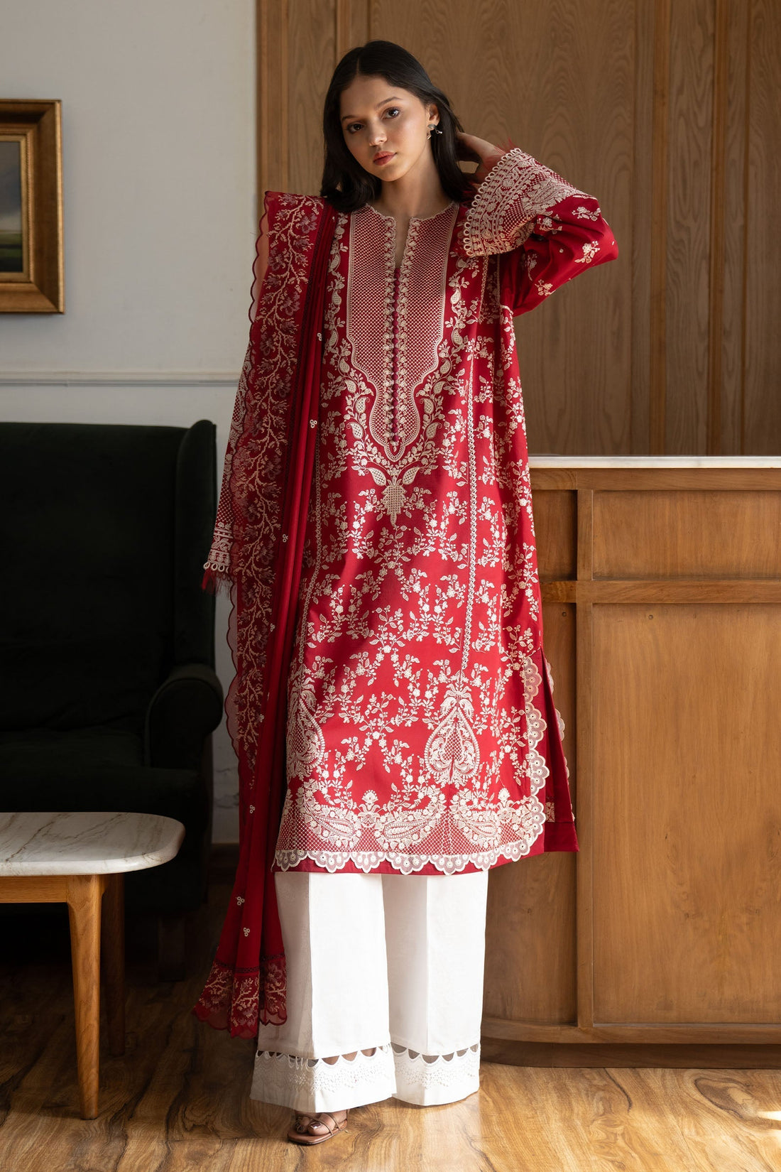 Zara Shahjahan | Satori 25 | Mei-8A XS Red Lawn