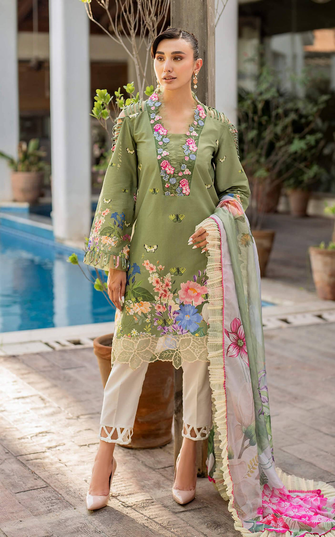 Asifa and Nabeel | Meraki Summer Vol 2 | Meyna MK-07 - Pakistani Designer Dress - by Asifa and Nabeel | Type: Luxury - 100% Original at Saira Sultan