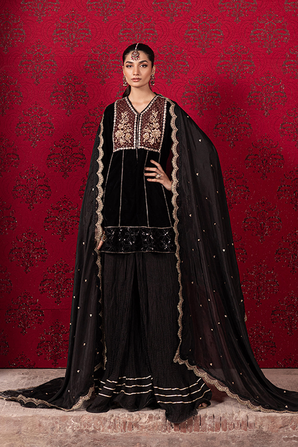 Azure | Vogue Formals | Midnight Wine XS Black Velvet